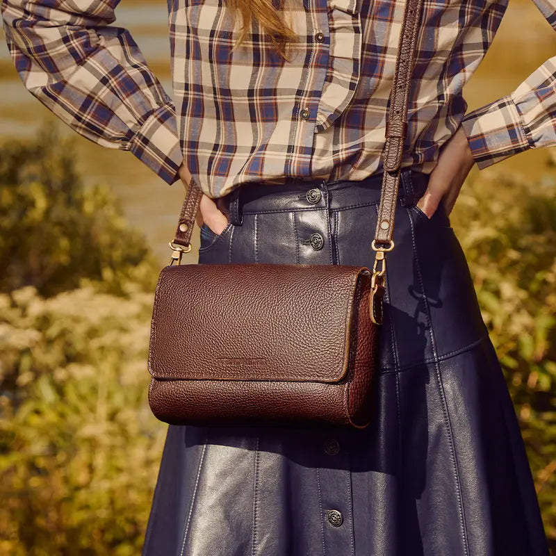 🍂 Autumn Sale – Leather Flap Crossbody Bag with Detachable Strap